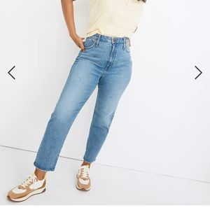 Madewell Classic Straight Jean, size 25P